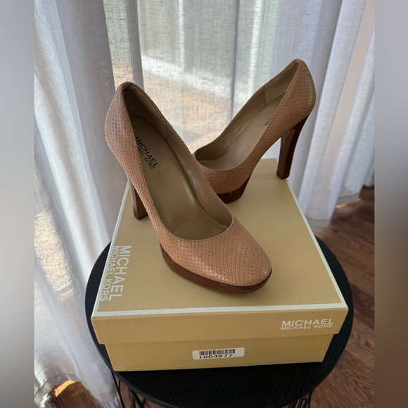 Michael Kors Raceway Platform Pump 7 - Picture 1 of 5